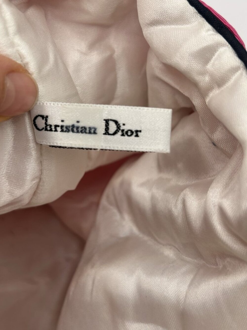 Christian Dior Pink Drawstring Makeup Bag Satin CD Logo Cosmetic Pouch Vintage - Picture 2 of 16